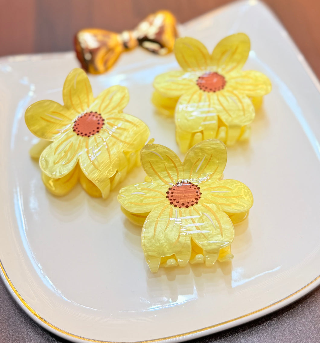 Yellow Flower Claw Clip