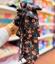 Load image into Gallery viewer, Korean Bandana Claw Clip
