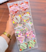 Load image into Gallery viewer, Mini Fruit Animal Claw Clip
