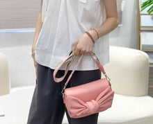 Load image into Gallery viewer, Knot Bow Broad Belt Sling
