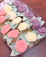 Load image into Gallery viewer, Rose Leafy Claw Clip
