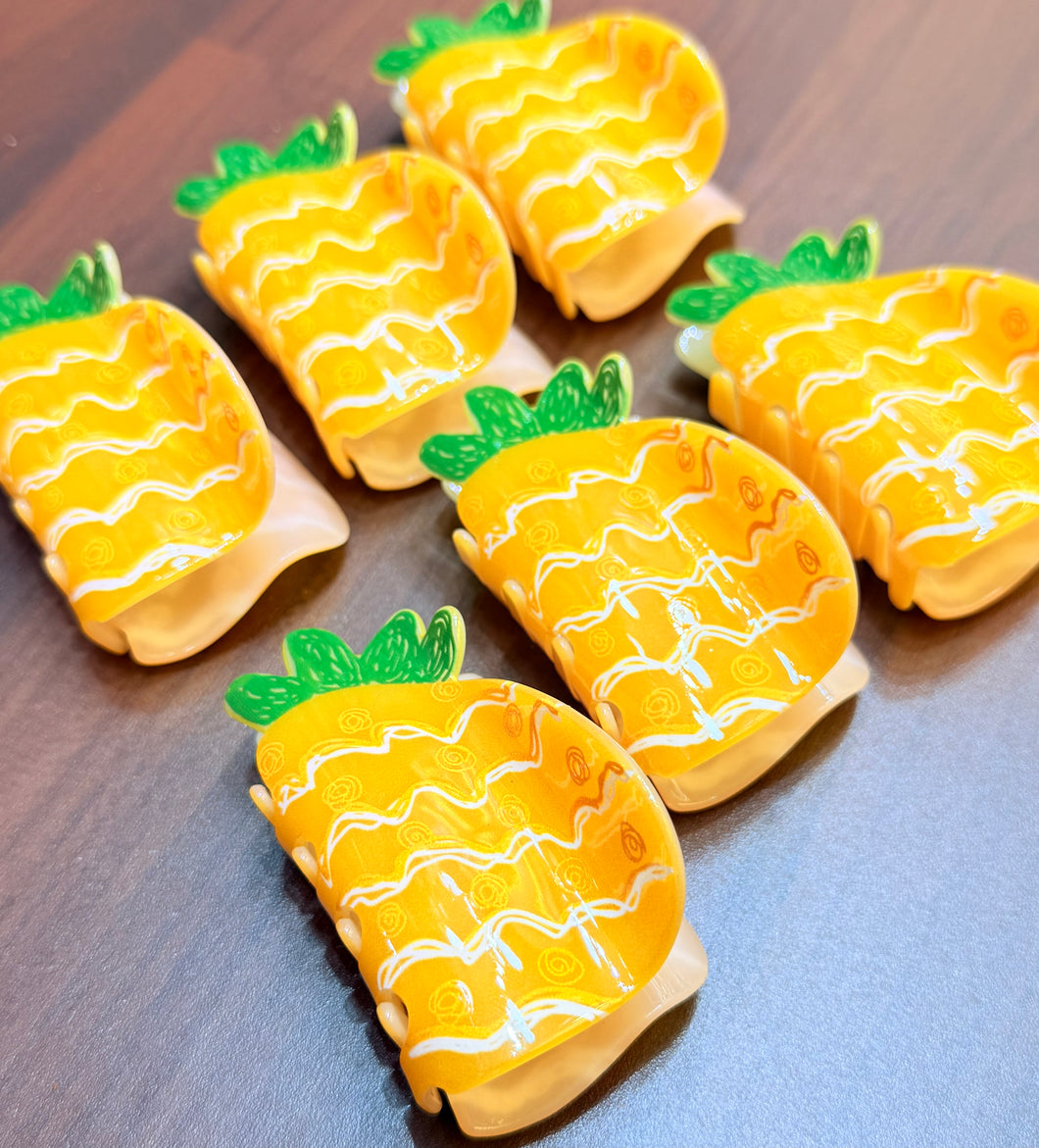 Pineapple Claw Clip