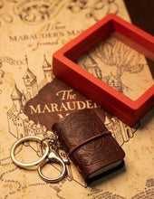 Load image into Gallery viewer, Harry Potter Mini Vintage Notebook Keychain
