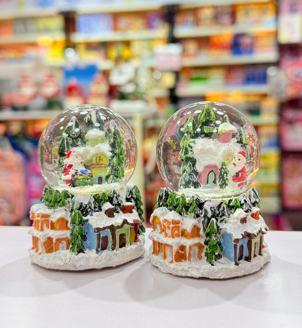 Mini Xmas Tree Snow Globe