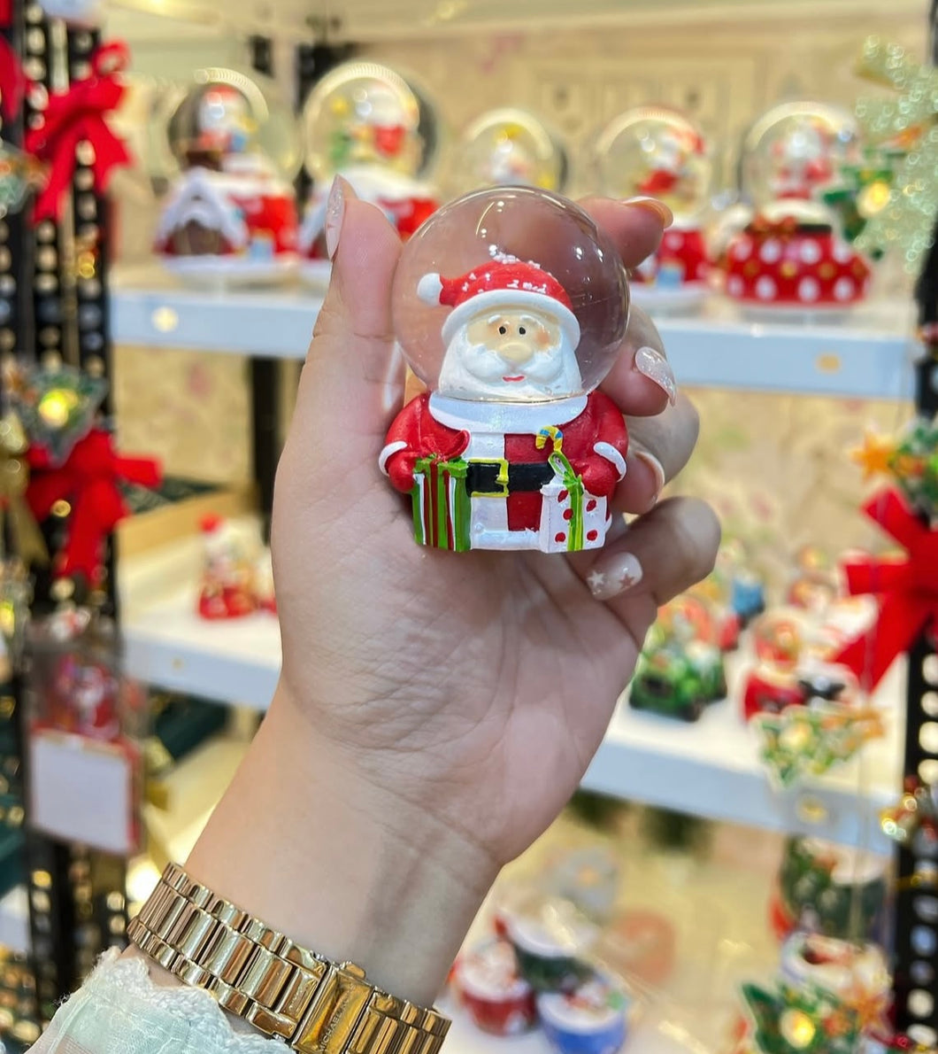 Big Head Mini Snow Globe