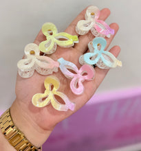 Load image into Gallery viewer, Bofeini Mini Bow Claw Clip
