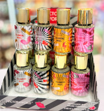 Load image into Gallery viewer, Victoria World Mist Perfume
