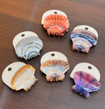 Load image into Gallery viewer, Shell Claw Clip
