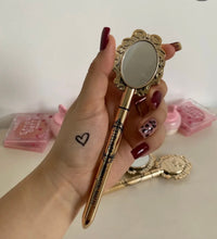 Load image into Gallery viewer, Fancy Mirror Black Eyeliner
