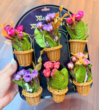 Load image into Gallery viewer, Flower Basket Magnet
