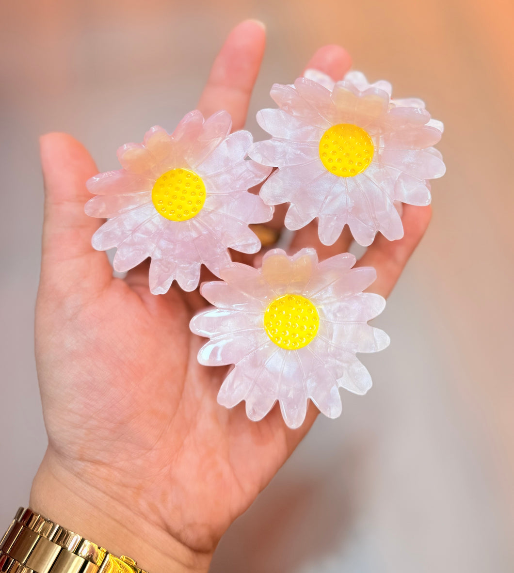 Pink Daisy Flower Claw Clip