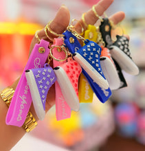 Load image into Gallery viewer, Fancy Shoe Keychain
