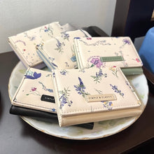 Load image into Gallery viewer, Classic Floral Cash Wallet
