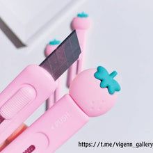 Load image into Gallery viewer, Strawberry Cutter
