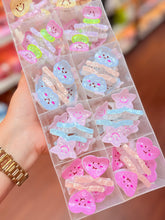 Load image into Gallery viewer, Smiley Mini Claw Clip
