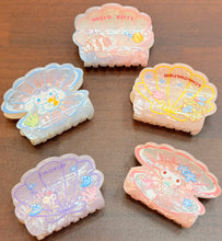 Load image into Gallery viewer, Sanrio Sea Shell Claw Clip
