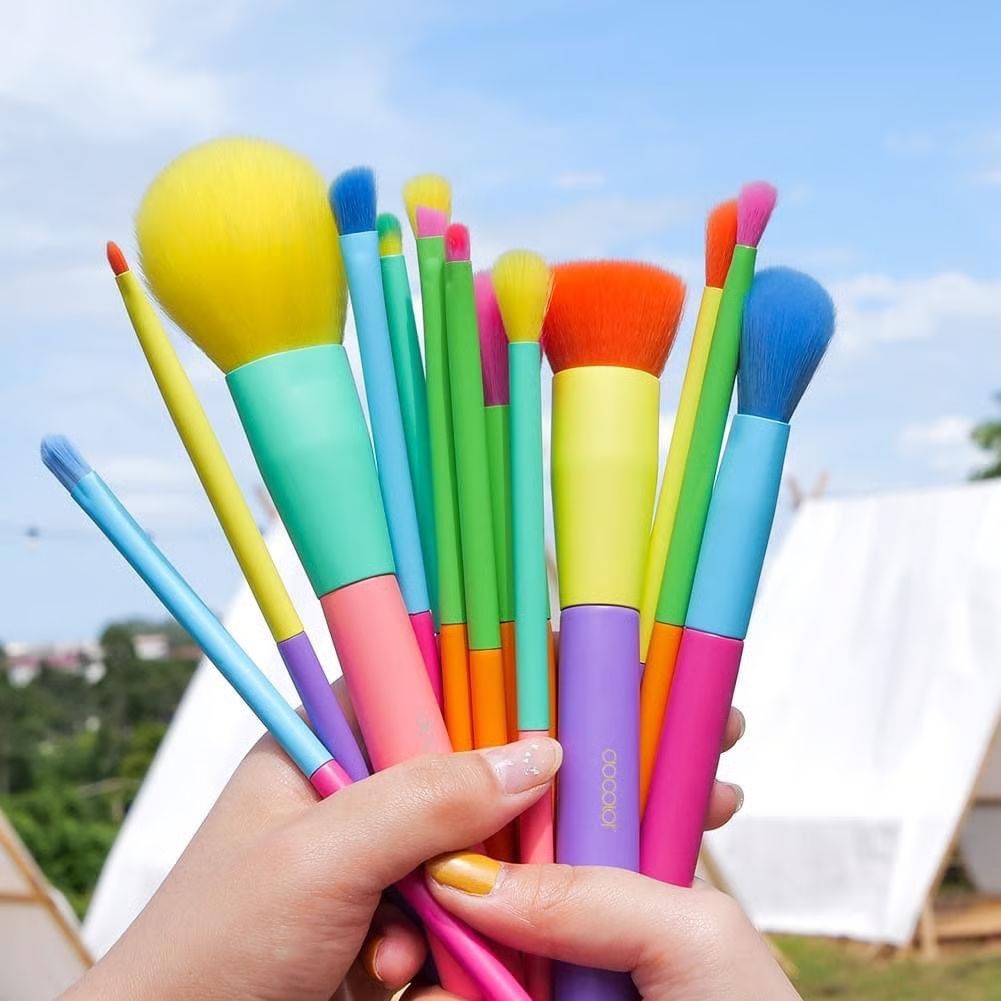 Rainbow Makeup Brush