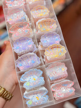 Load image into Gallery viewer, Sanrio Sea Shell Claw Clip
