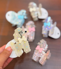 Load image into Gallery viewer, Doggie Claw Clip
