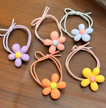 Load image into Gallery viewer, Daisy Flower Hair Ties (2pcs)
