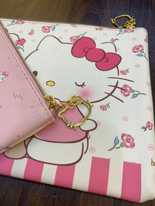 Hello Kitty Medium Pouch