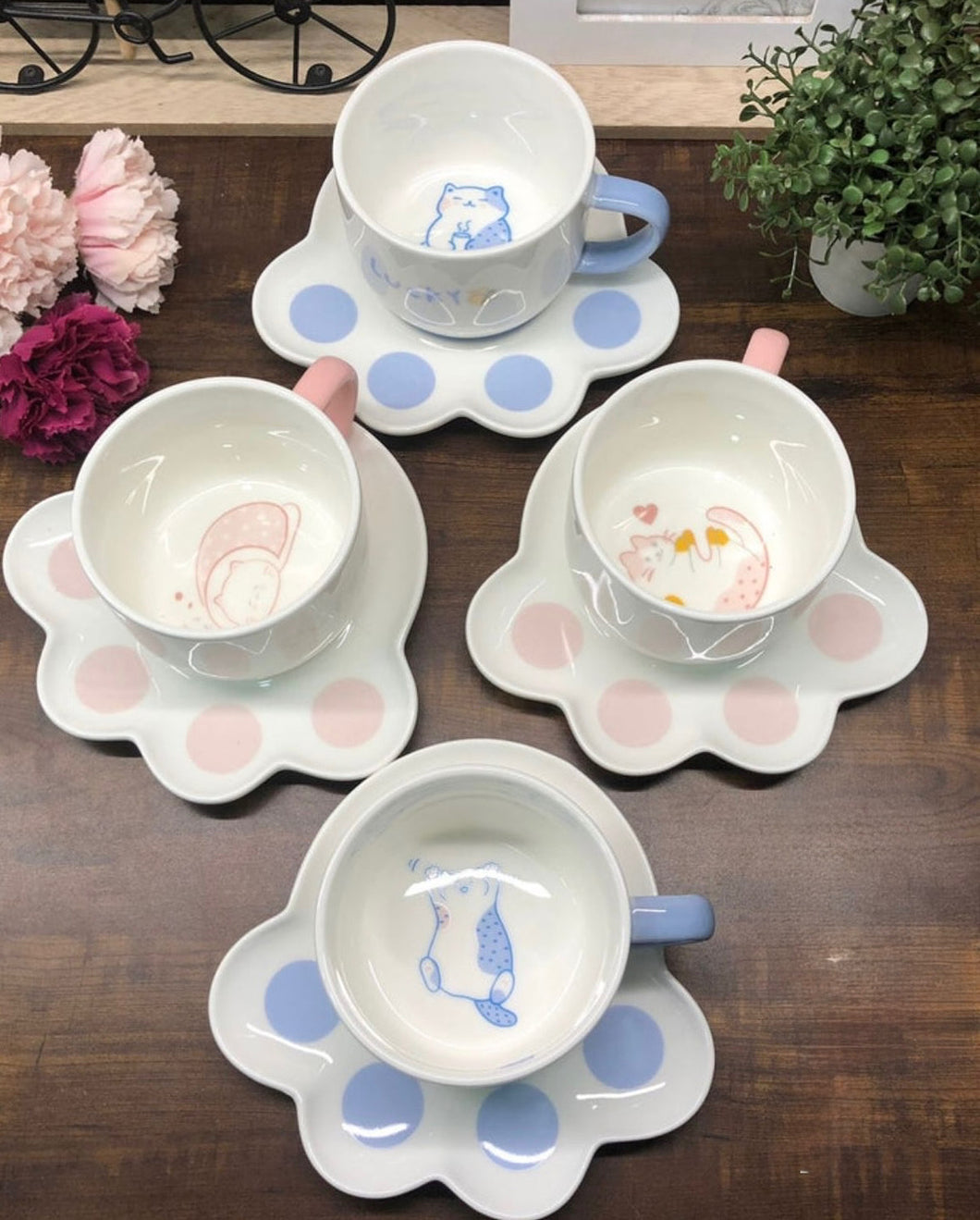 Cat Paw Coffee Cup with Saucer