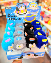 Load image into Gallery viewer, Penguin Pom Pom Pen

