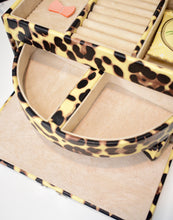Load image into Gallery viewer, Cheetah Print Jewellery Organiser
