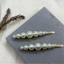 Load image into Gallery viewer, Pearl Flat Hair Pins (set of 2)
